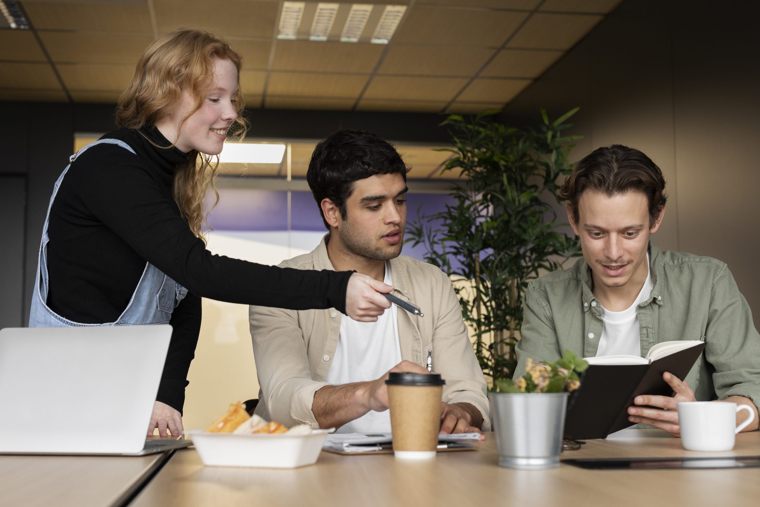 https://juarait.locx.in/wp-content/uploads/2024/03/employee-showing-appreciation-each-other-scaled.jpg